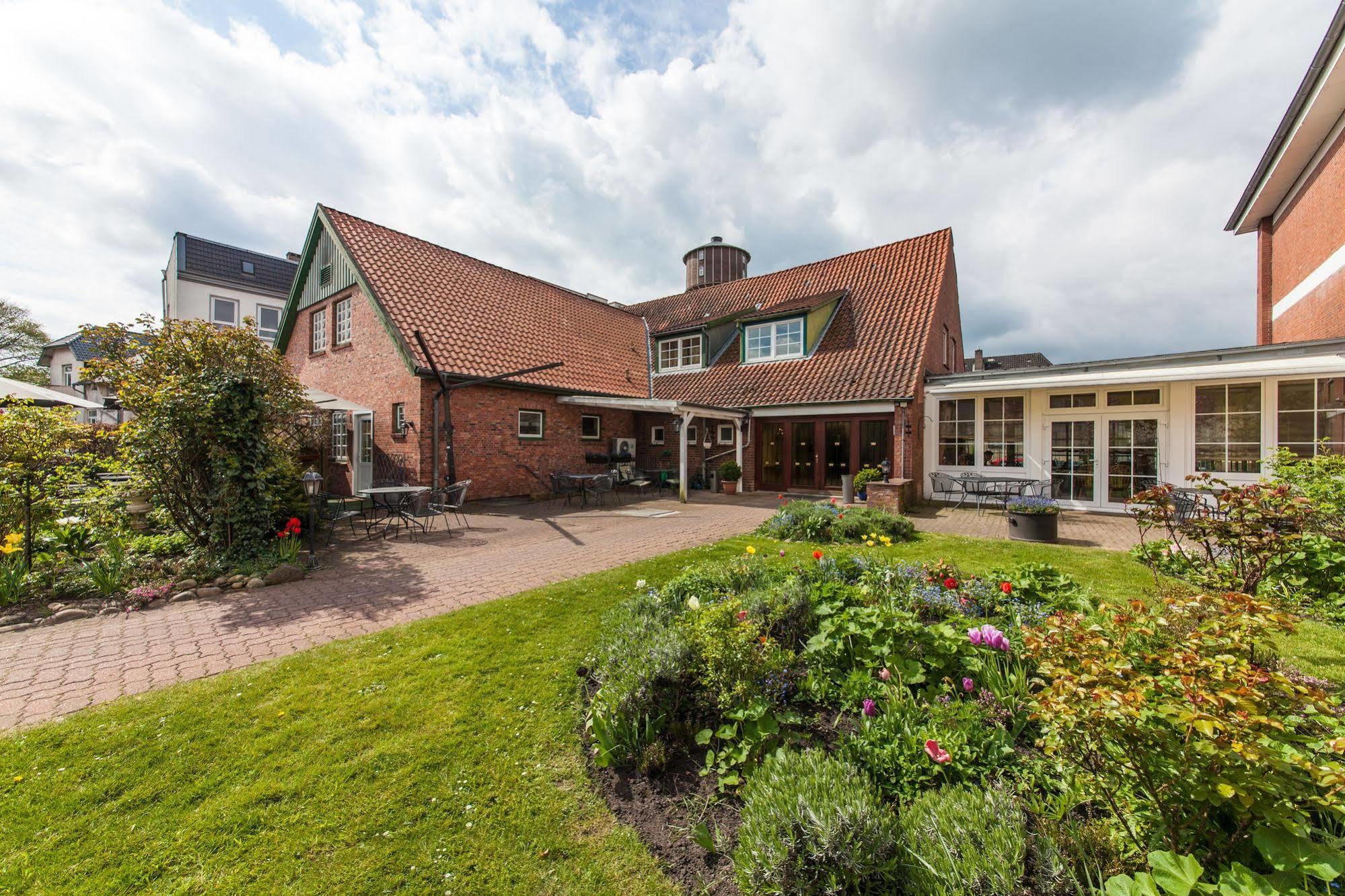 Hotel Drei Kronen Elmshorn Exterior foto